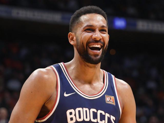 “九游app_ NBA最奇葩的玩笑时刻，球员爆笑全场”，爆笑nba游戏